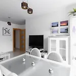 アパート Rooftop Apartment, *