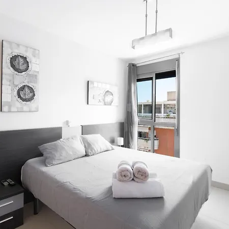 Rooftop Apartment, Appartement *
