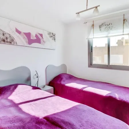 Rooftop Apartment, Apartment *